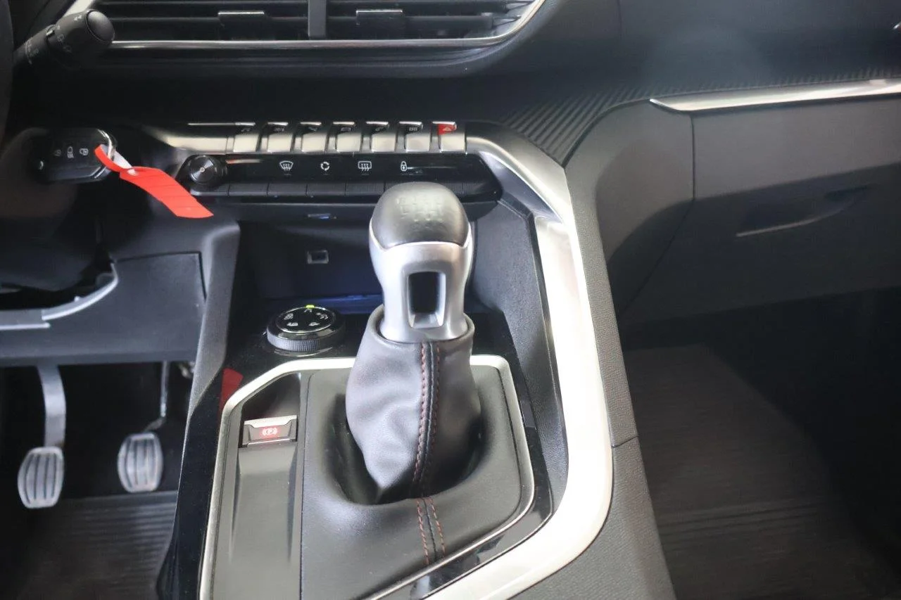 Peugeot 3008 - View model 22