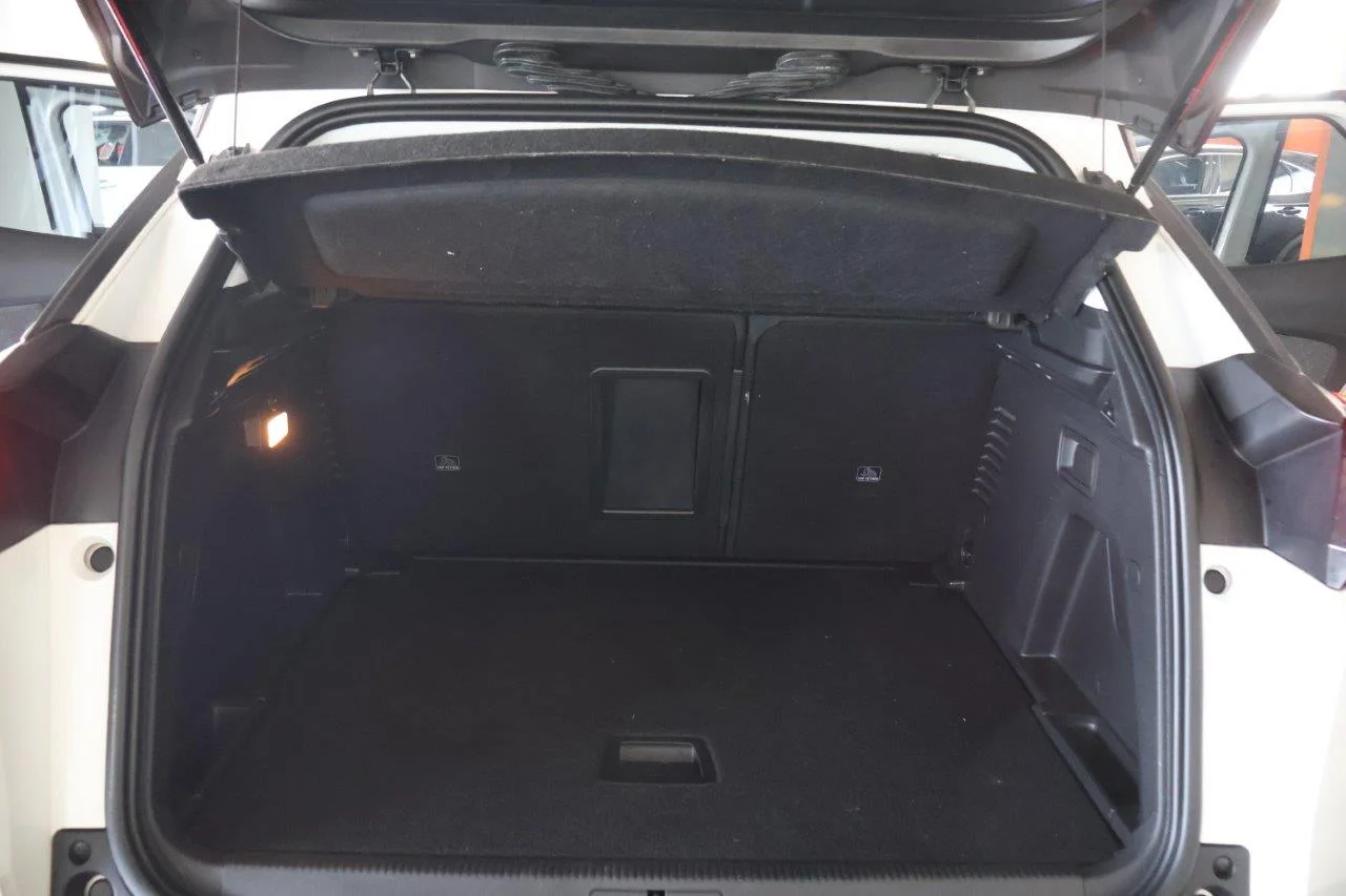 Peugeot 3008 - View model 35