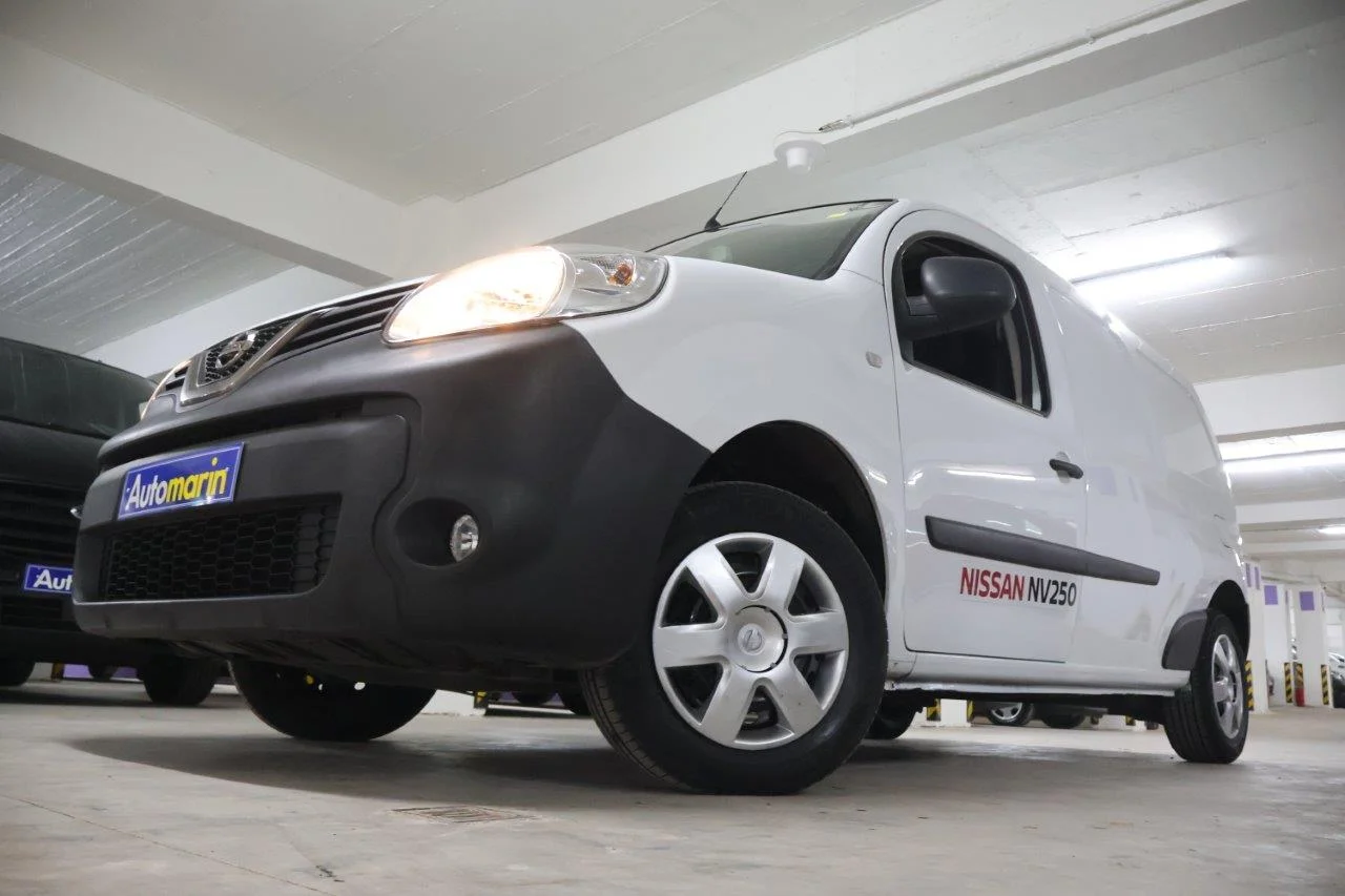 View 2 - Nissan NV250 - 2020