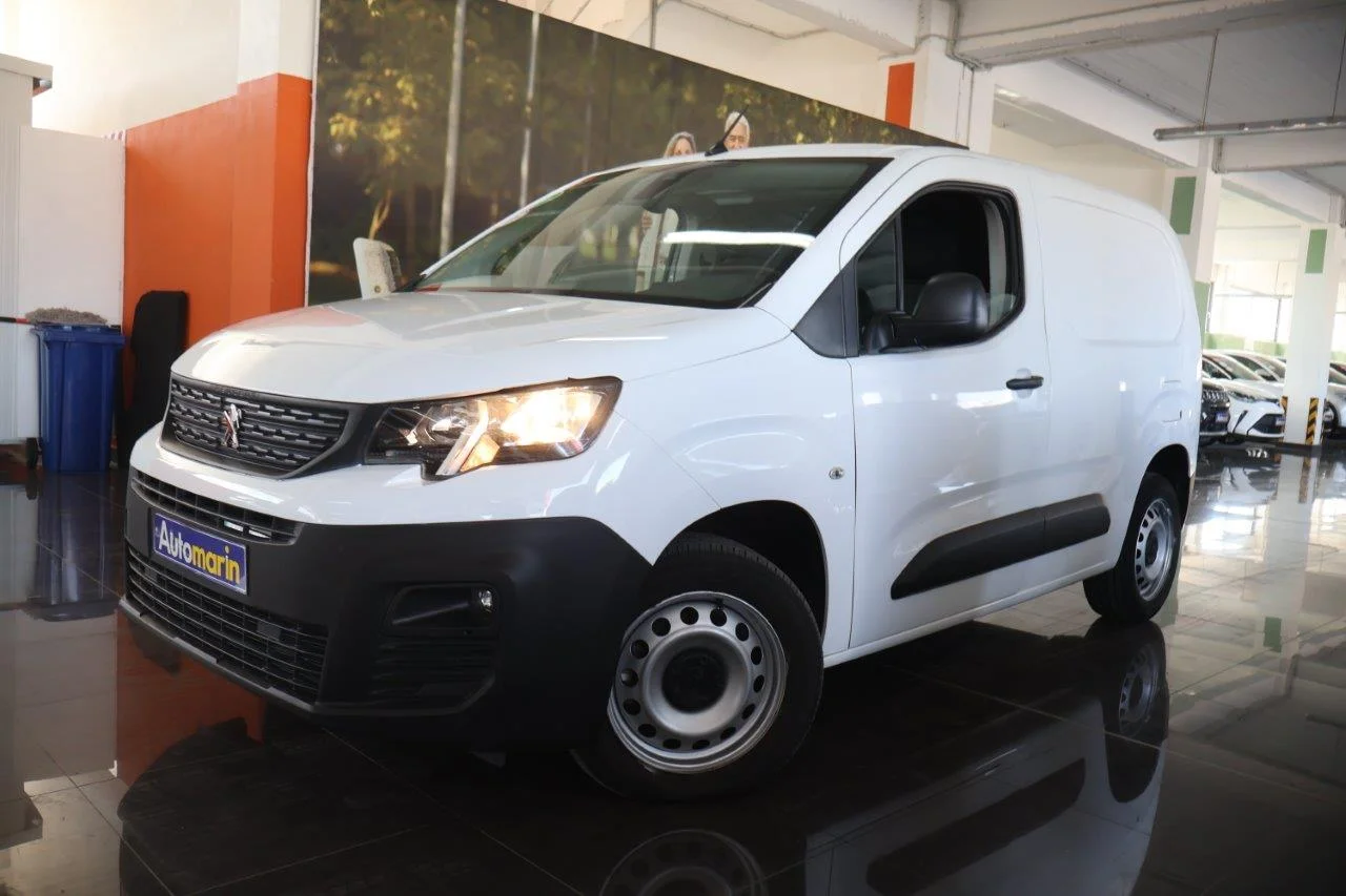 View 1 - Peugeot Partner - 2022