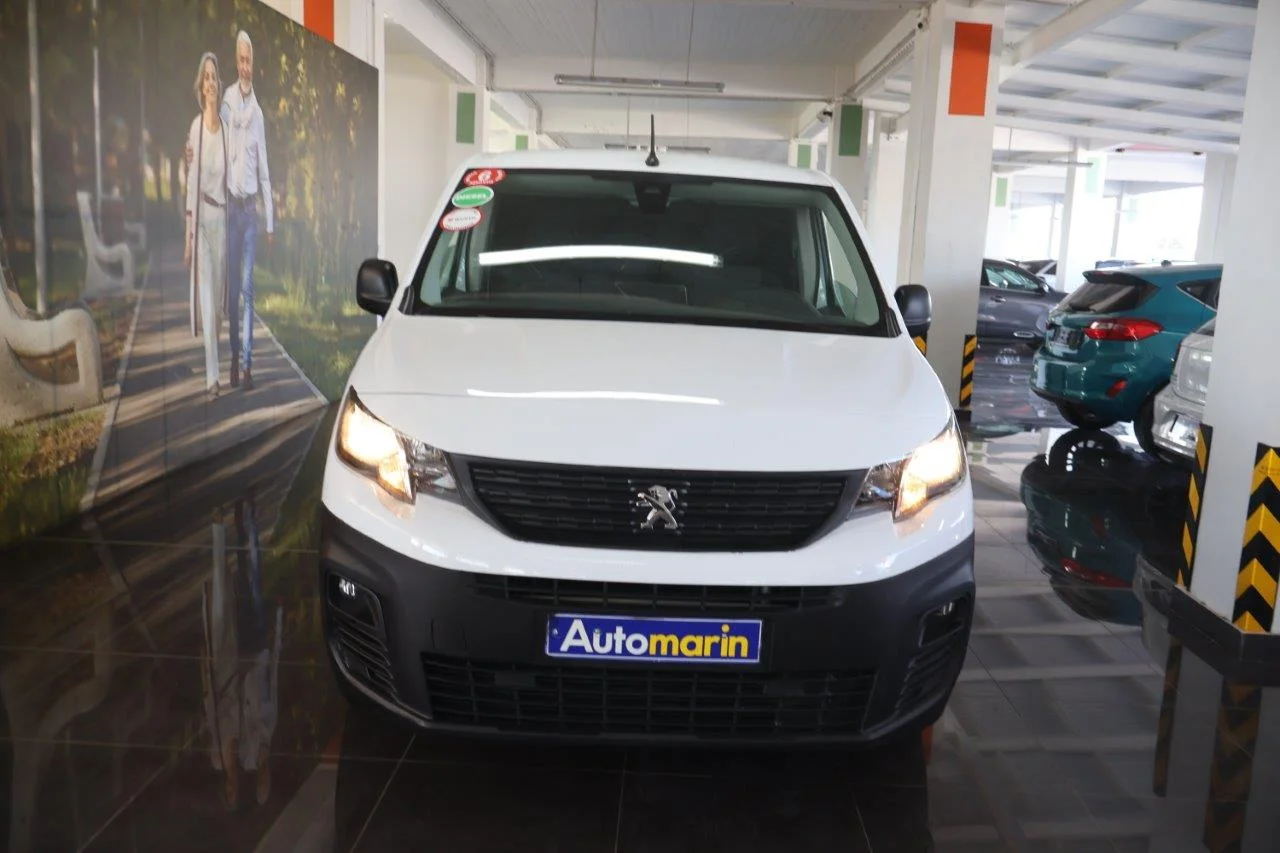 View 3 - Peugeot Partner - 2022