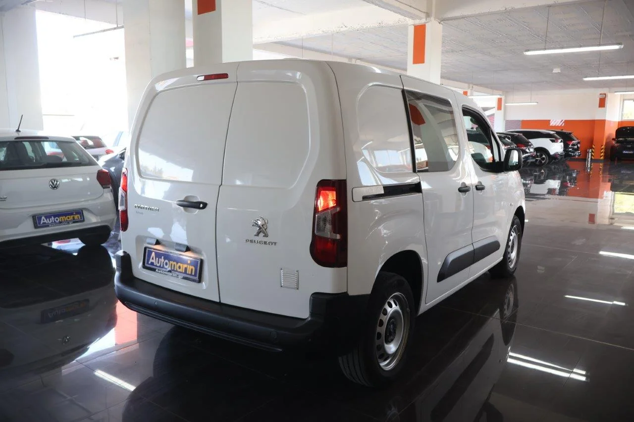 View 5 - Peugeot Partner - 2022
