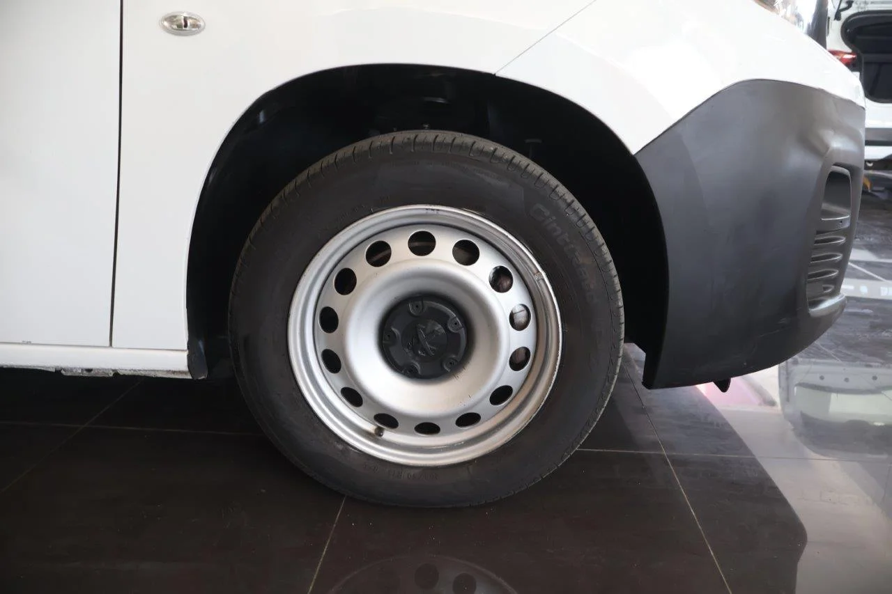 Peugeot Partner - View model 14