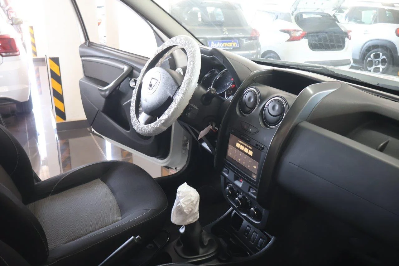 Dacia Duster - View model 32