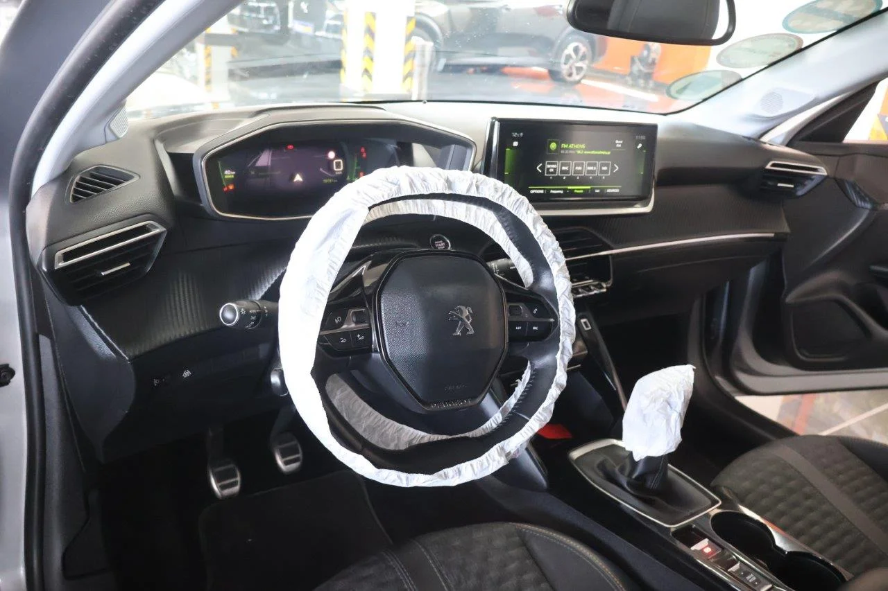 Peugeot 208 - View model 20