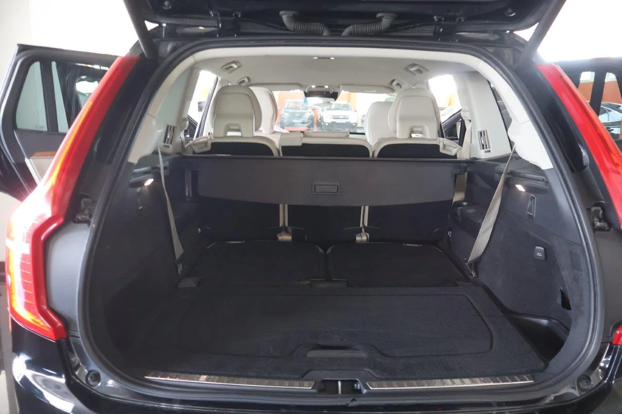 Volvo XC 90 - View model 39