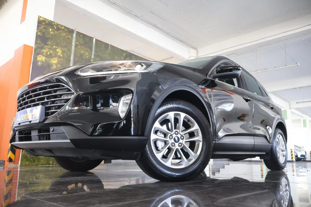View 2 - Ford Kuga - 2020