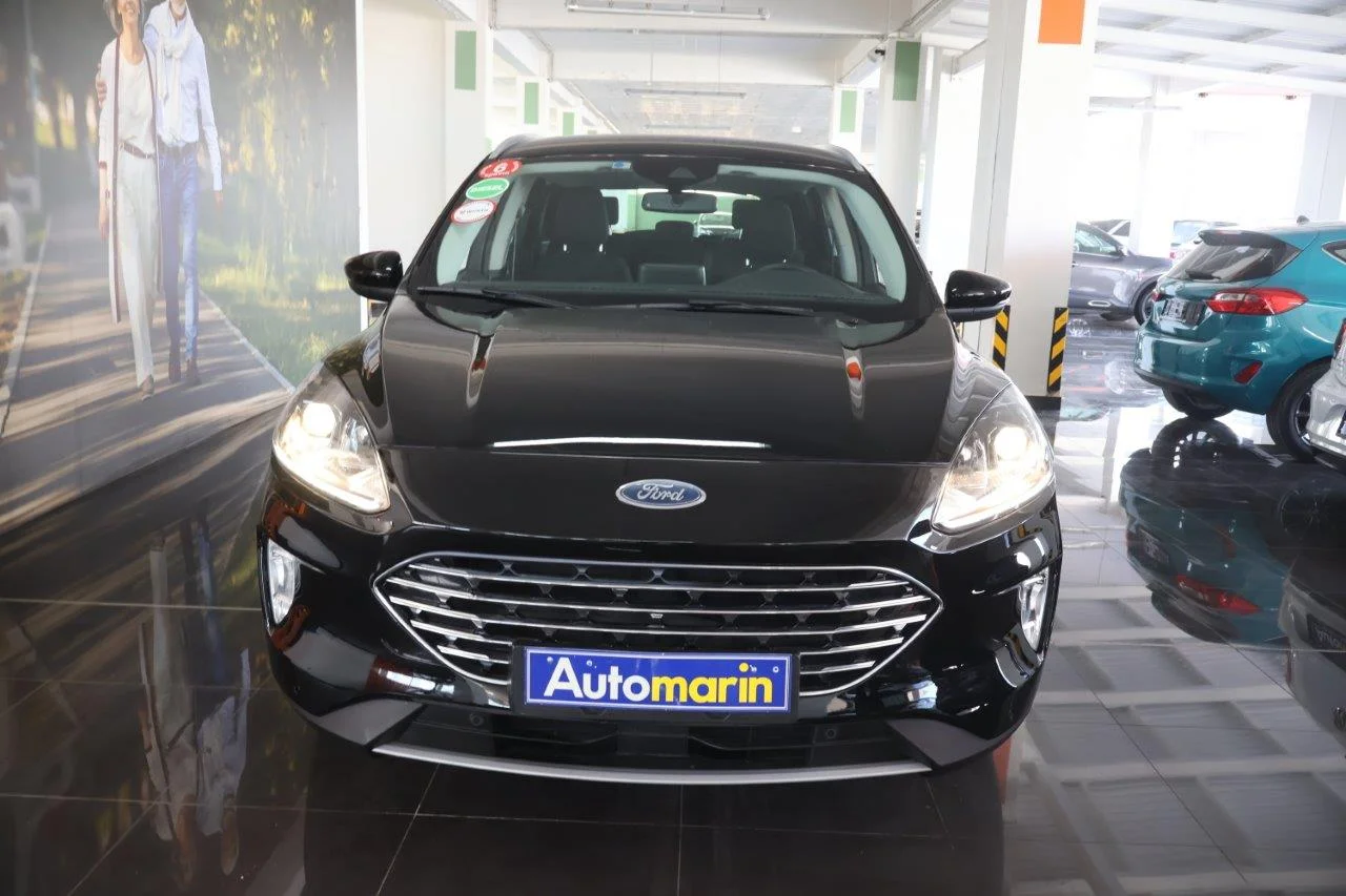 View 3 - Ford Kuga - 2020