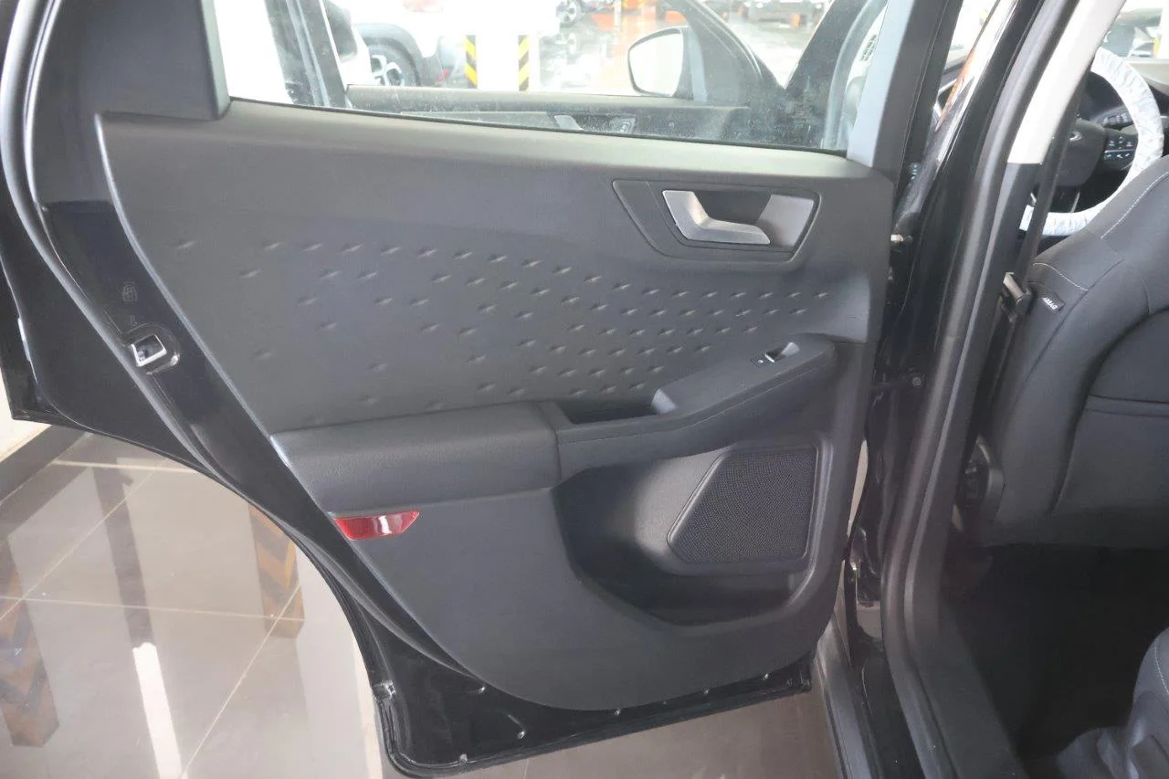 Ford Kuga - View model 28