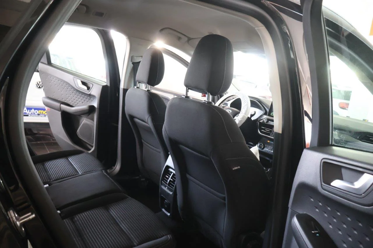 Ford Kuga - View model 29