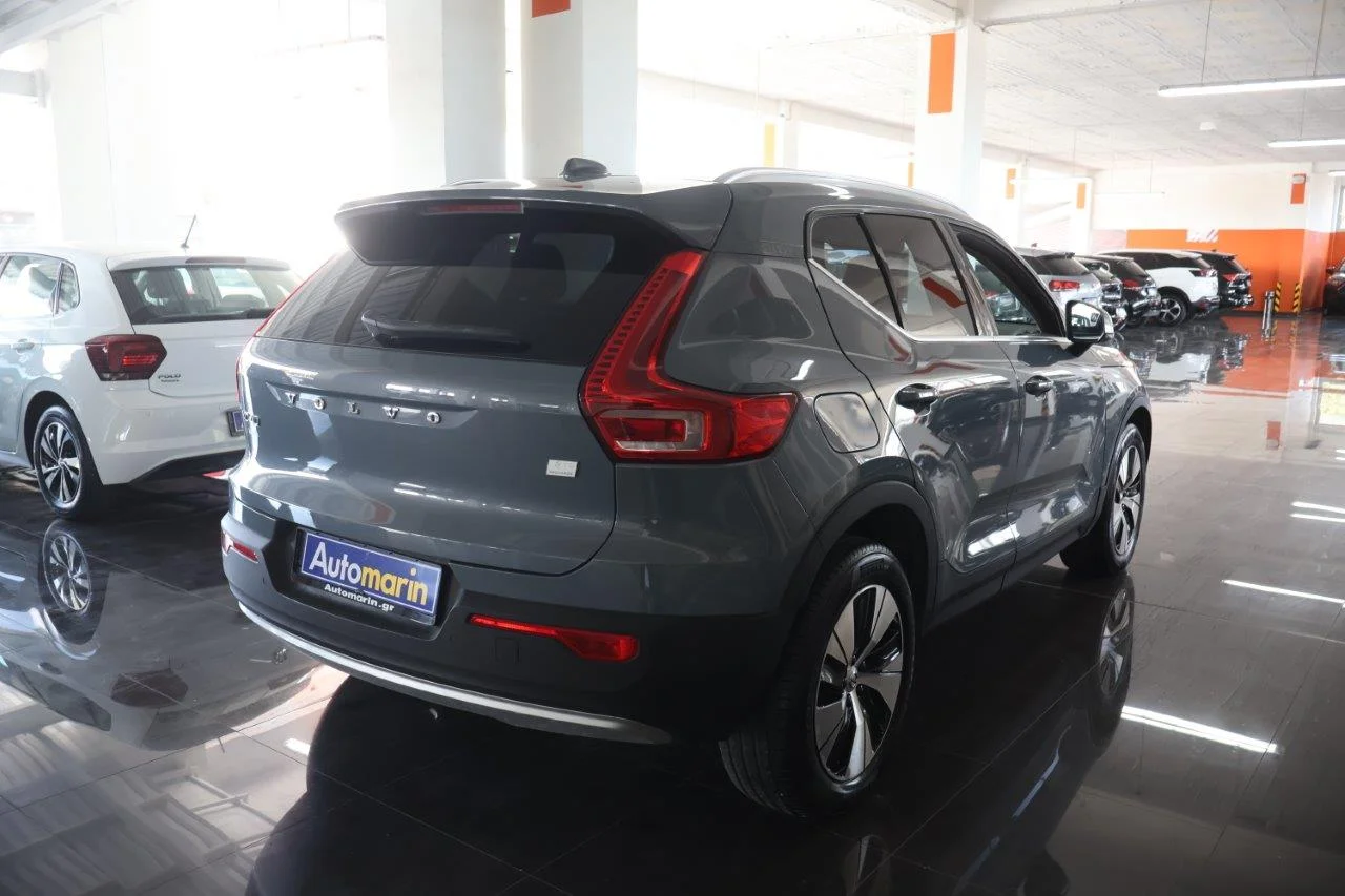 View 5 - Volvo XC40 - 2021
