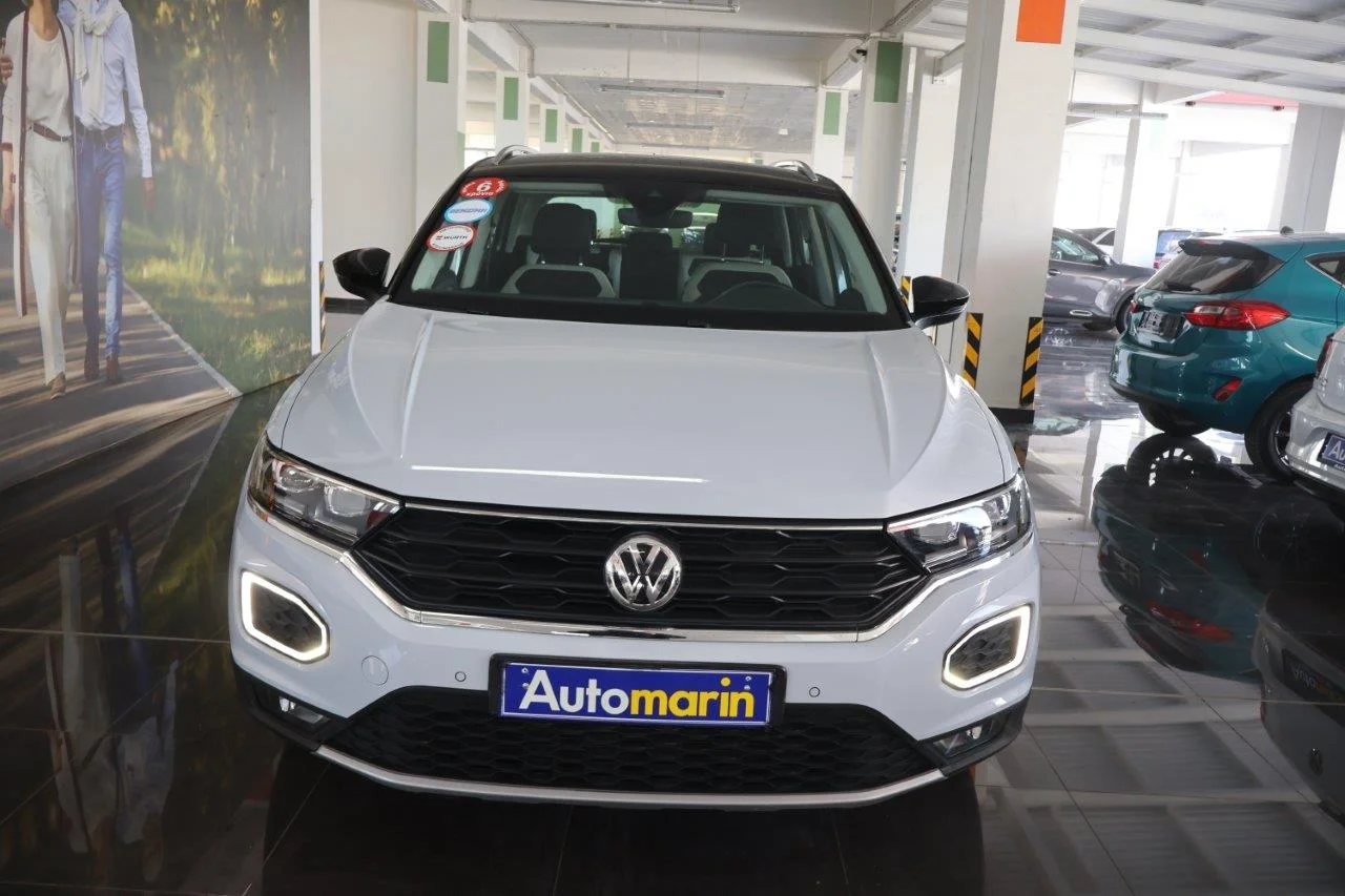 View 3 - Volkswagen T-Roc - 2020