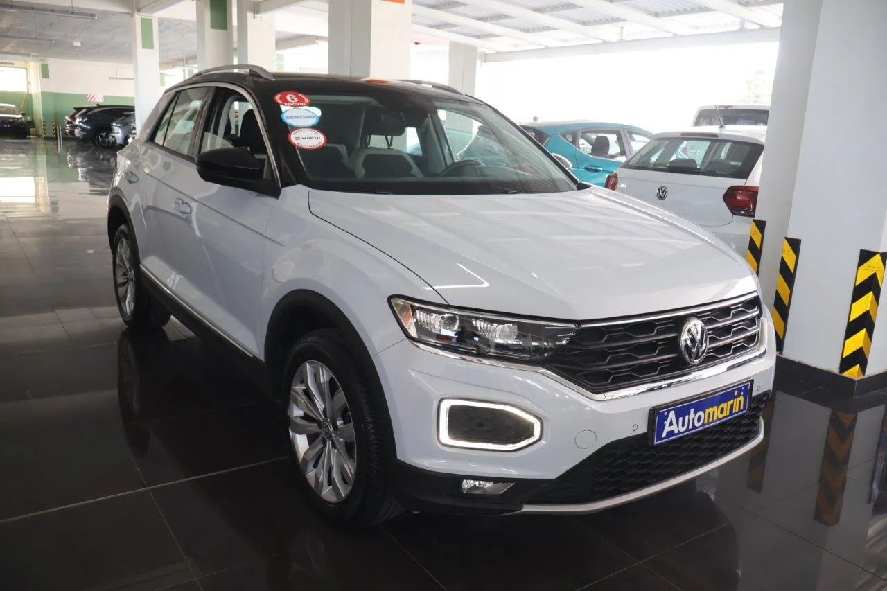 View 4 - Volkswagen T-Roc - 2020