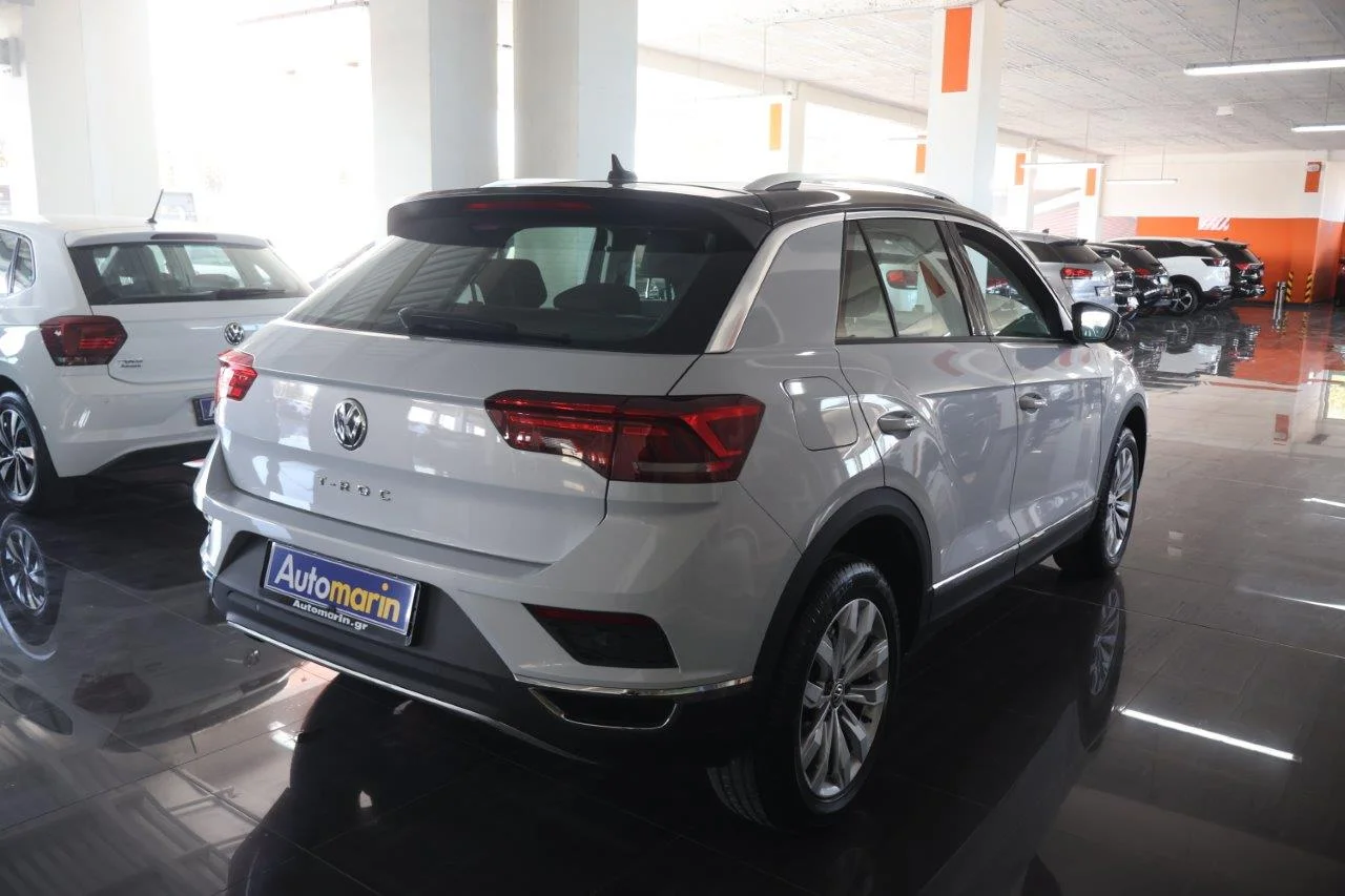 View 5 - Volkswagen T-Roc - 2020