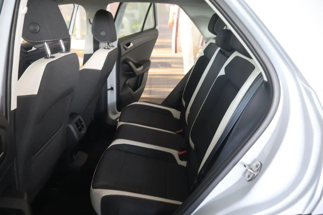 Volkswagen T-Roc - View model 31