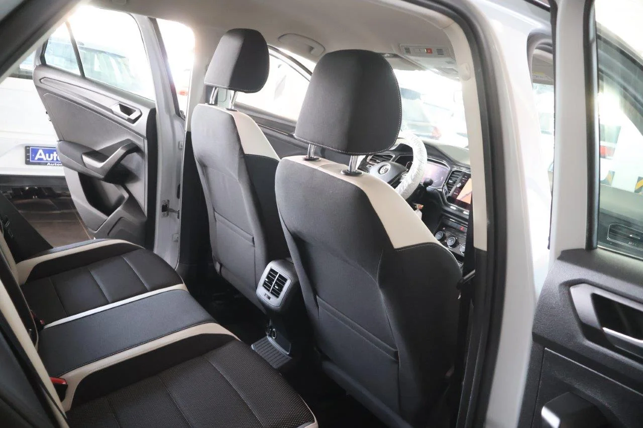 Volkswagen T-Roc - View model 32