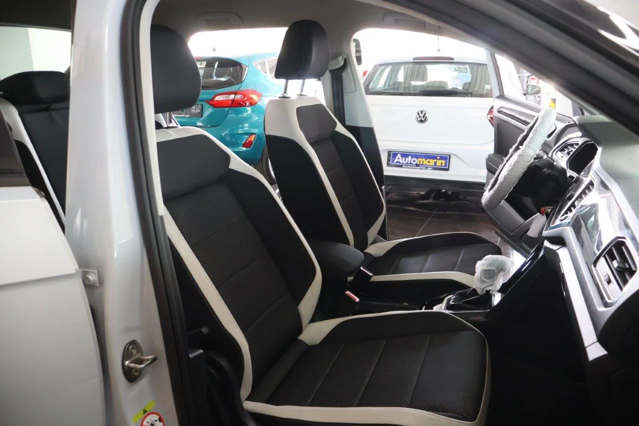 Volkswagen T-Roc - View model 34