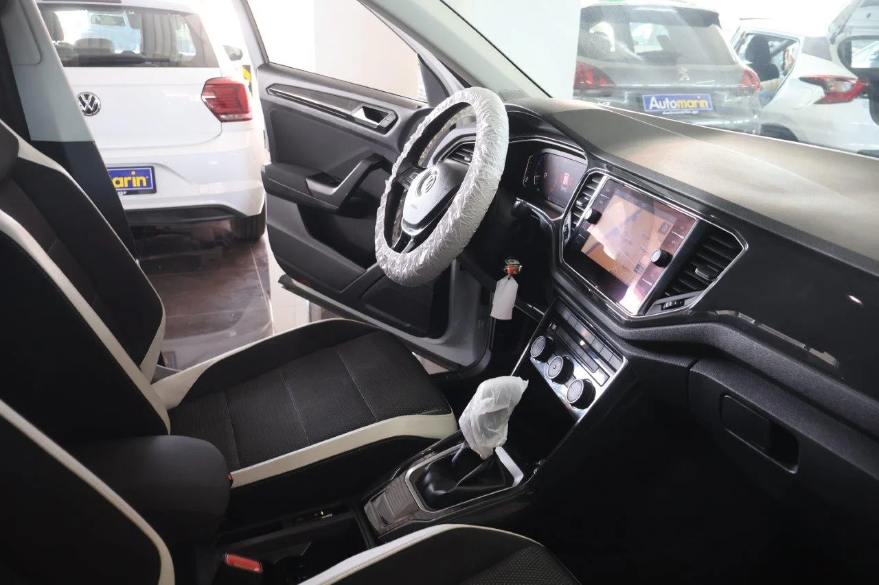 Volkswagen T-Roc - View model 35