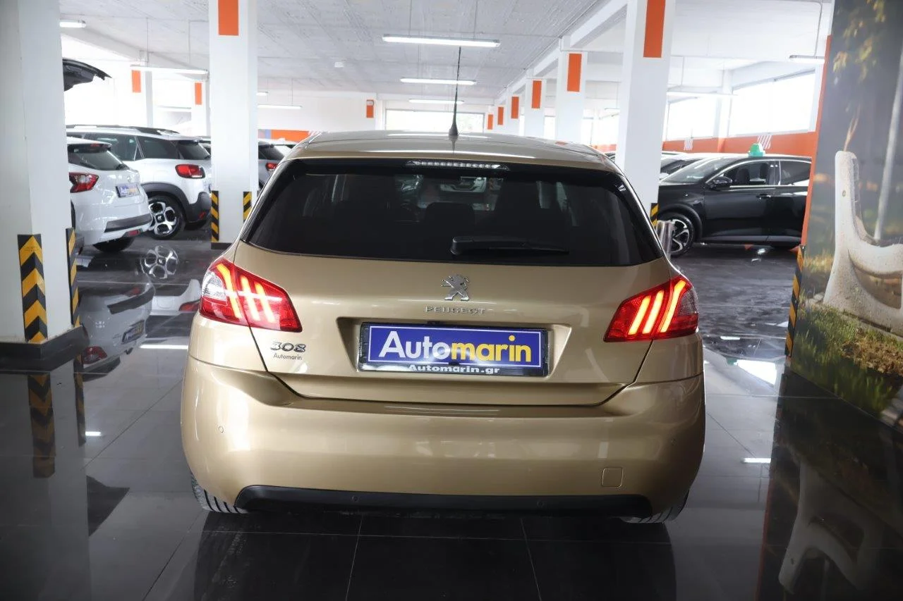 Peugeot 308 - View model 5