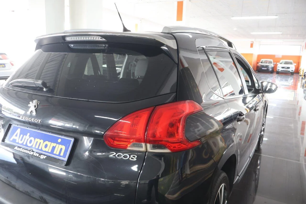 Peugeot 2008 - View model 10