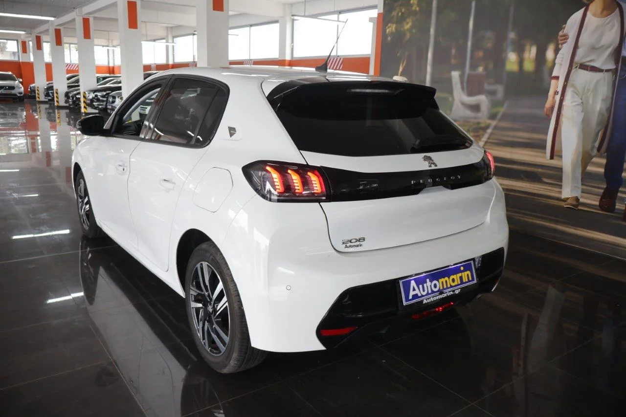 Peugeot 208 - View model 6