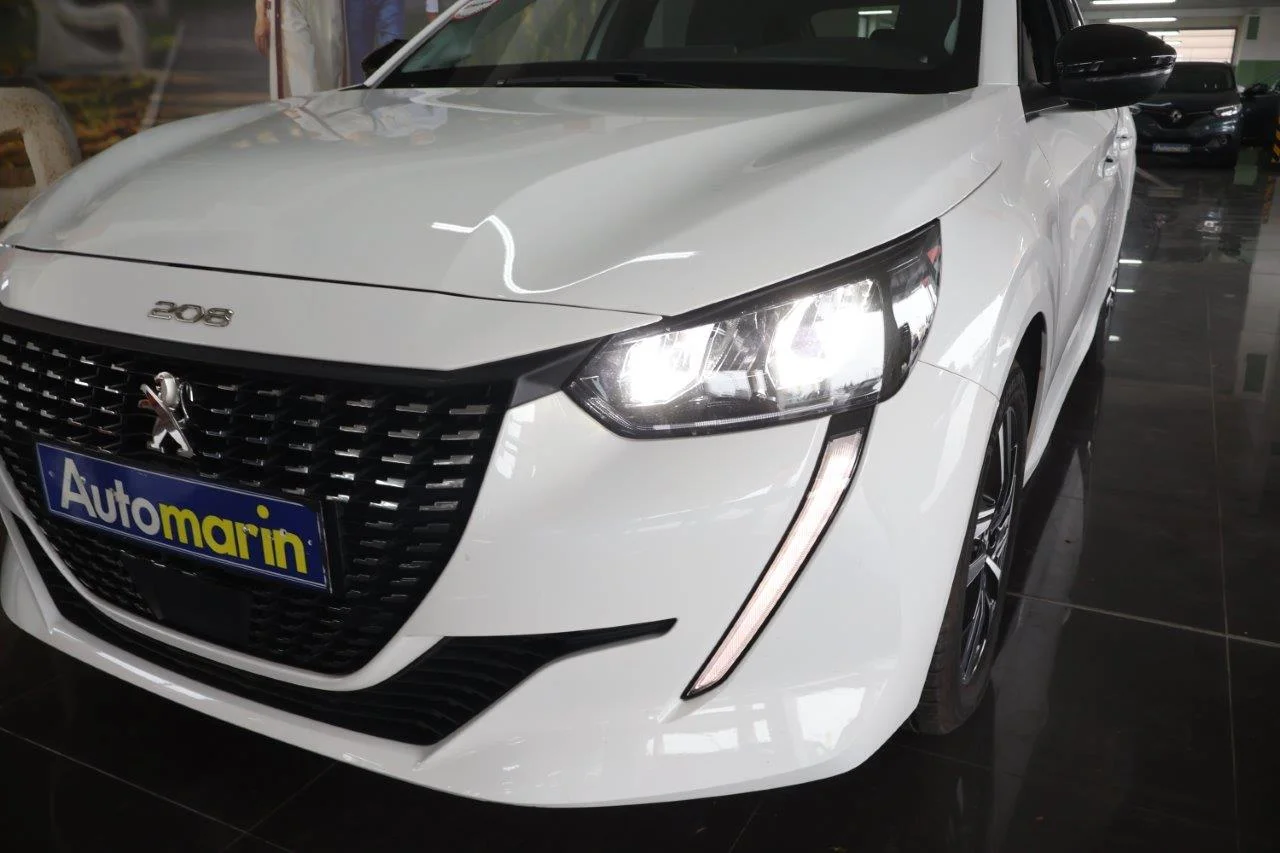 Peugeot 208 - View model 14