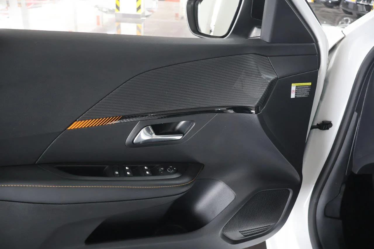 Peugeot 208 - View model 25