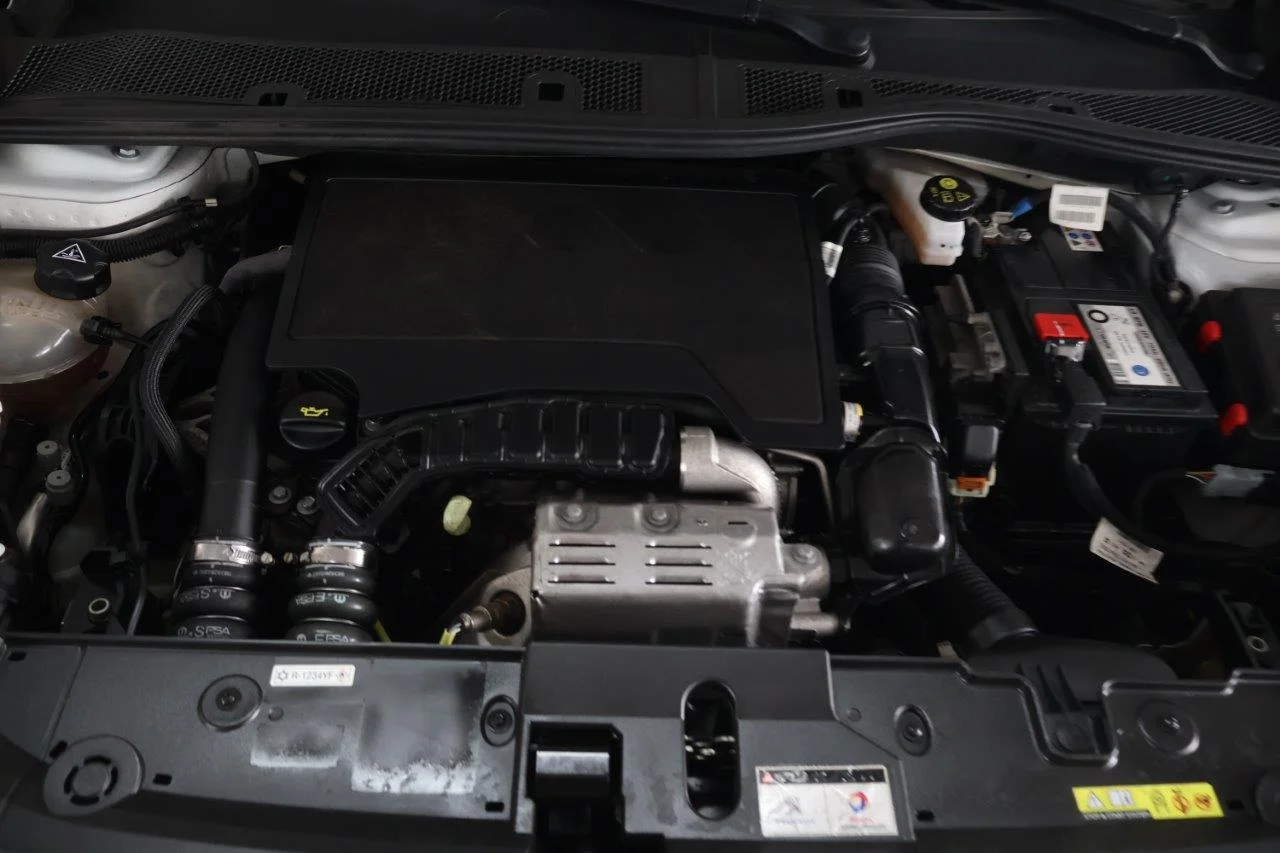 Peugeot 208 - View model 35