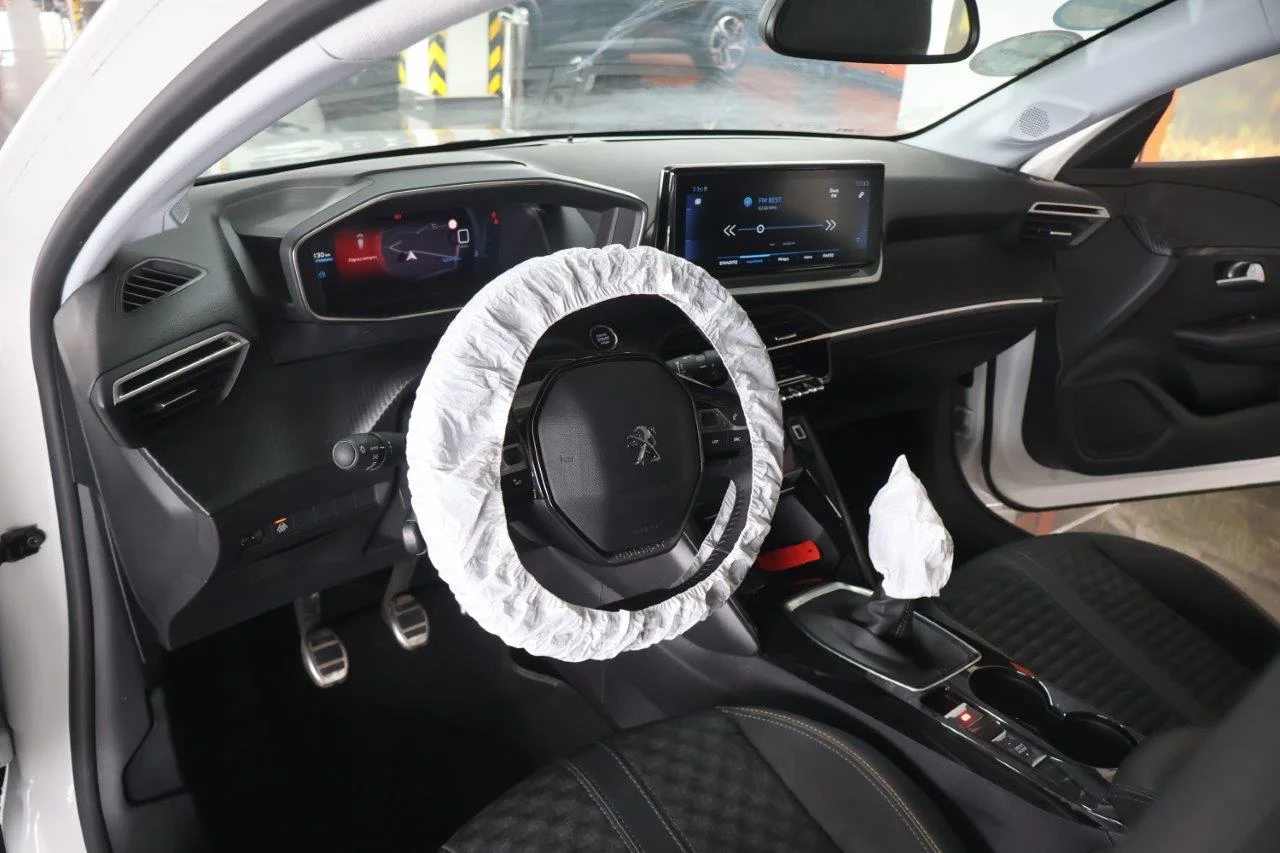 Peugeot 208 - View model 36