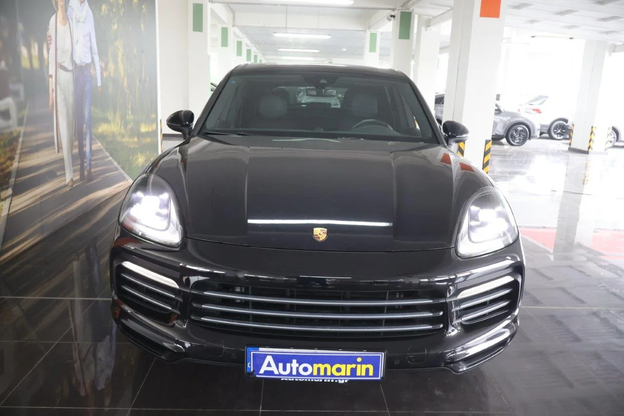 View 3 - Porsche Cayenne - 2022