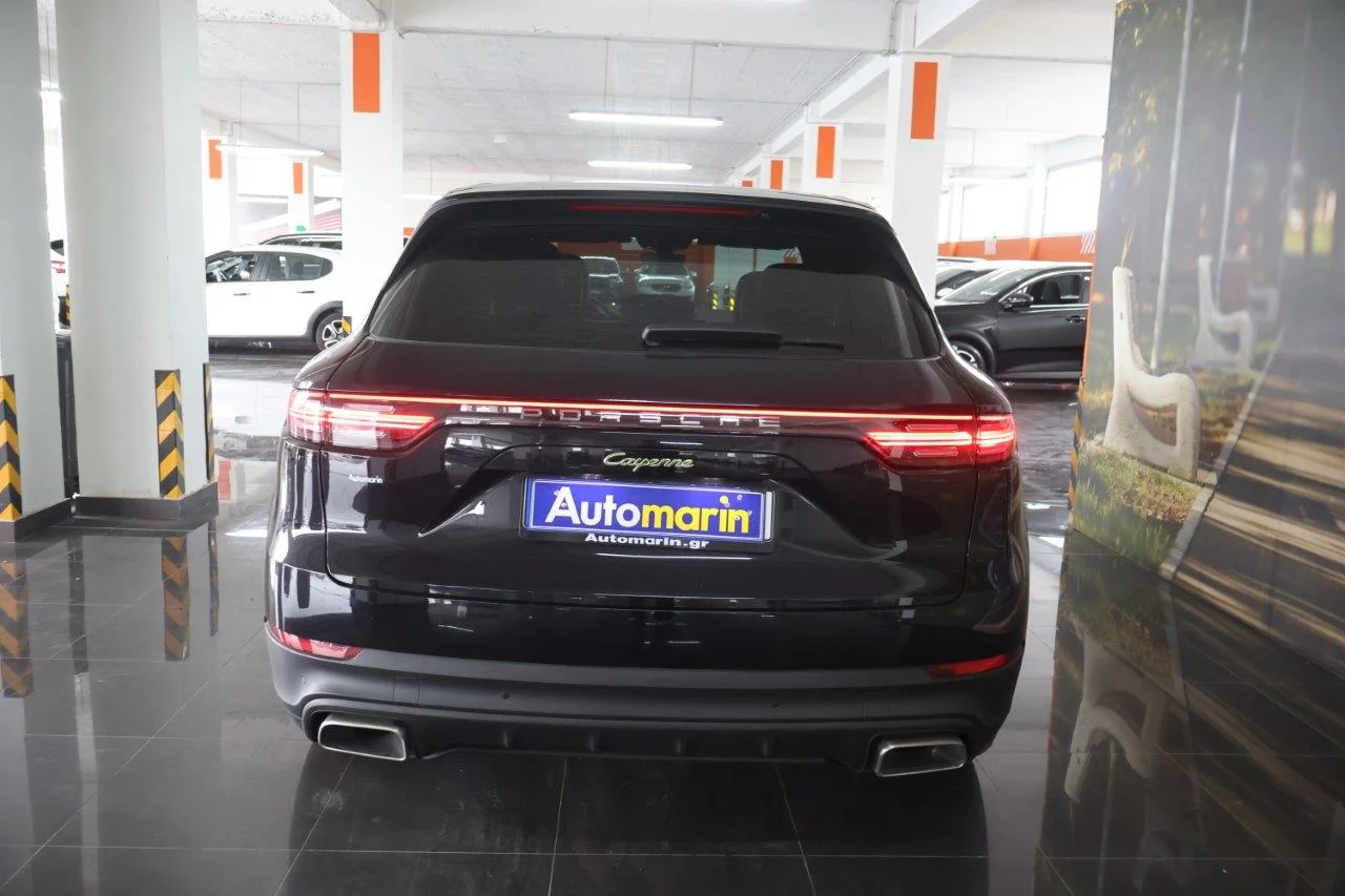 Porsche Cayenne - View model 5