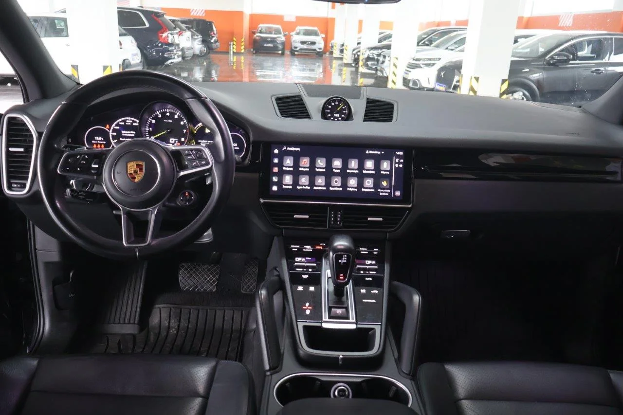 Porsche Cayenne - View model 18