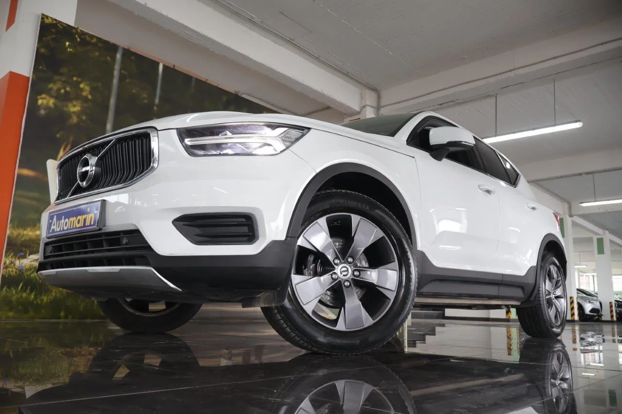 View 2 - Volvo XC40 - 2021