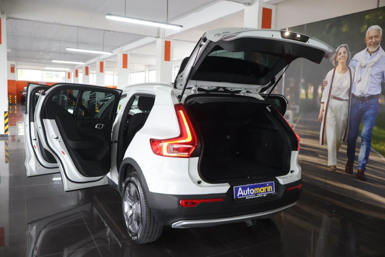 Volvo XC40 - View model 9