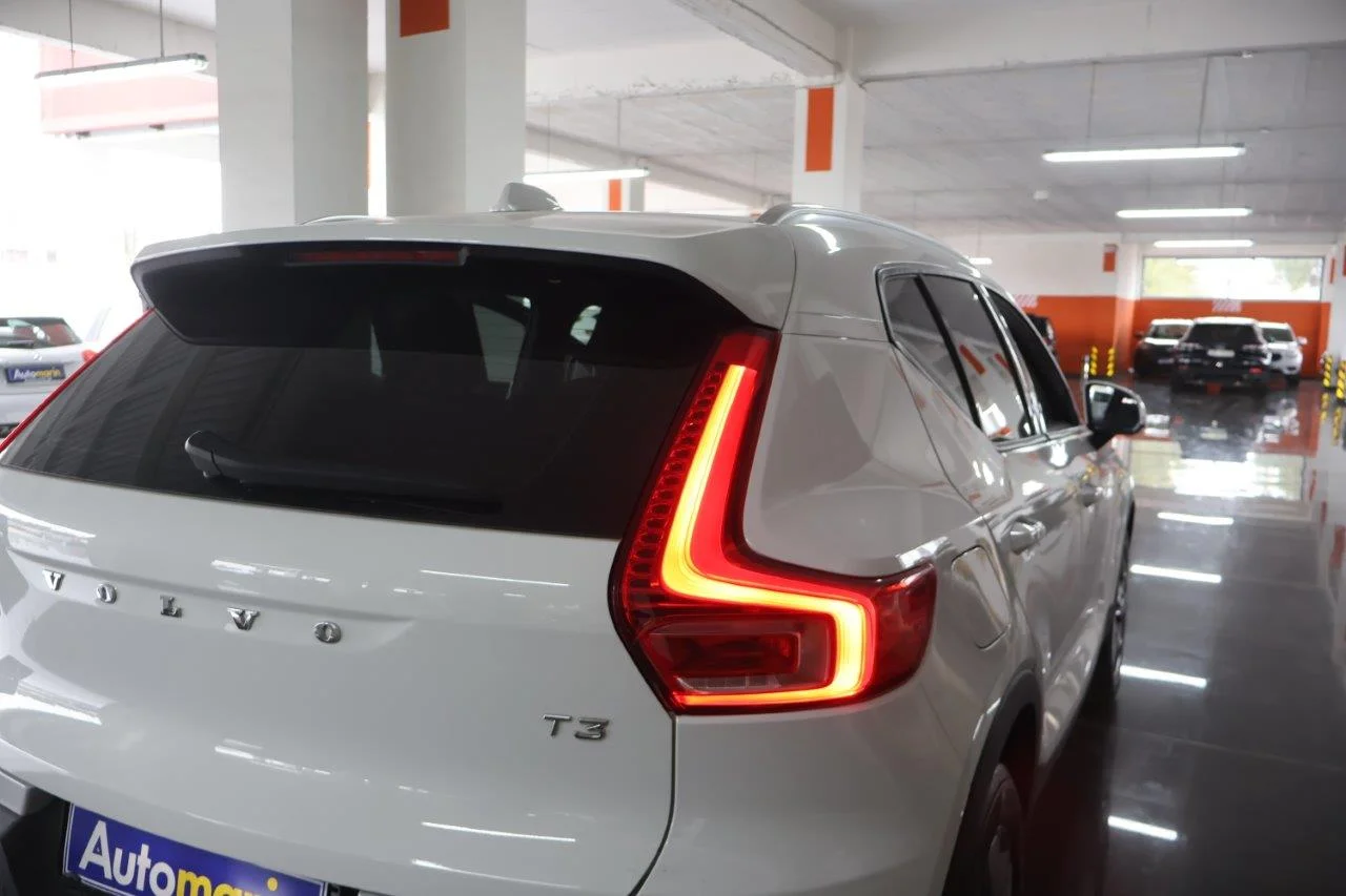Volvo XC40 - View model 10