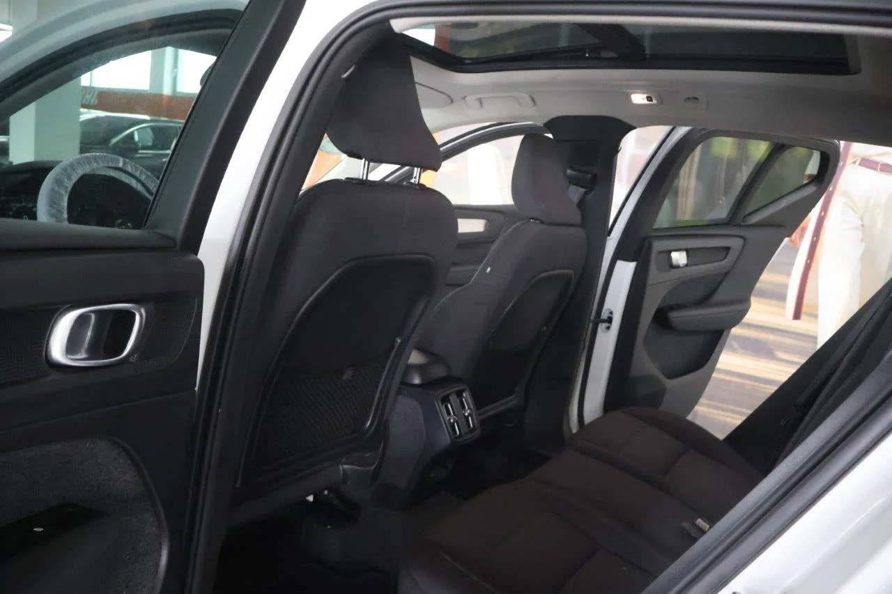 Volvo XC40 - View model 27