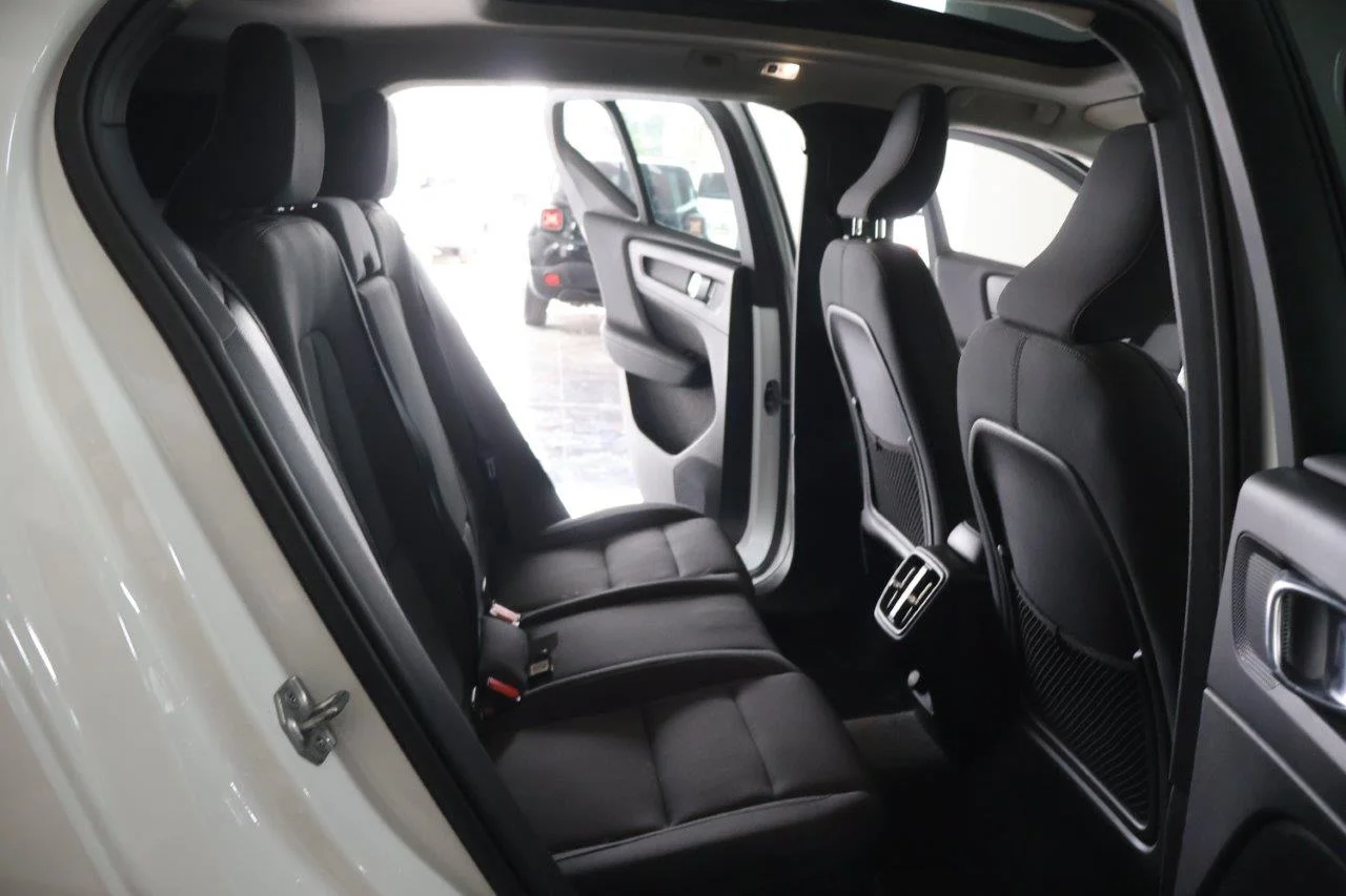 Volvo XC40 - View model 32