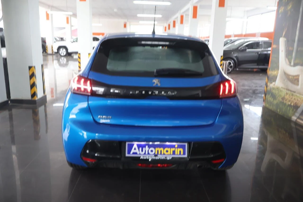 Peugeot 208 - View model 5