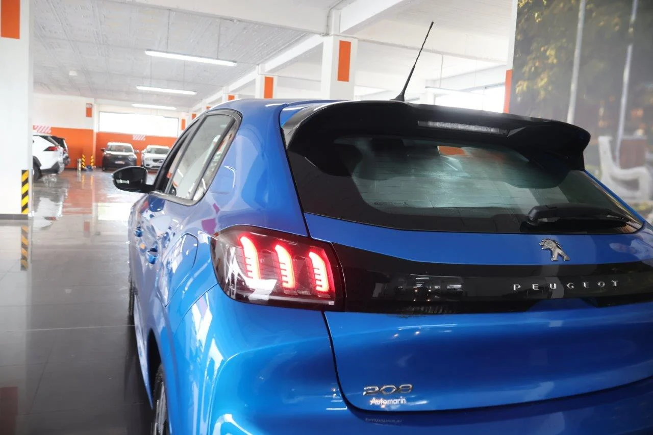 Peugeot 208 - View model 11
