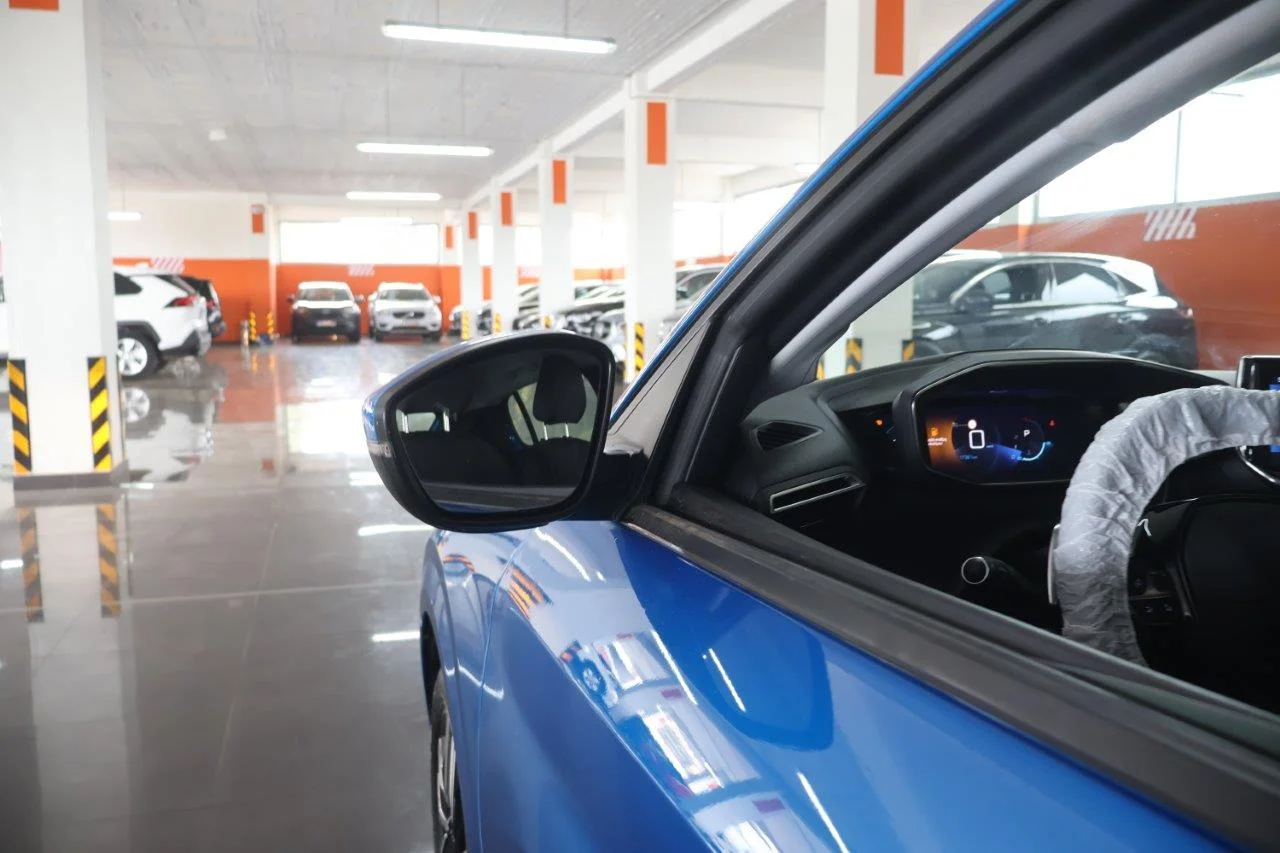 Peugeot 208 - View model 14