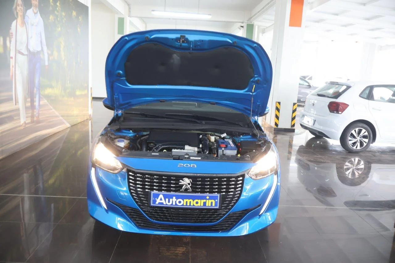 Peugeot 208 - View model 18