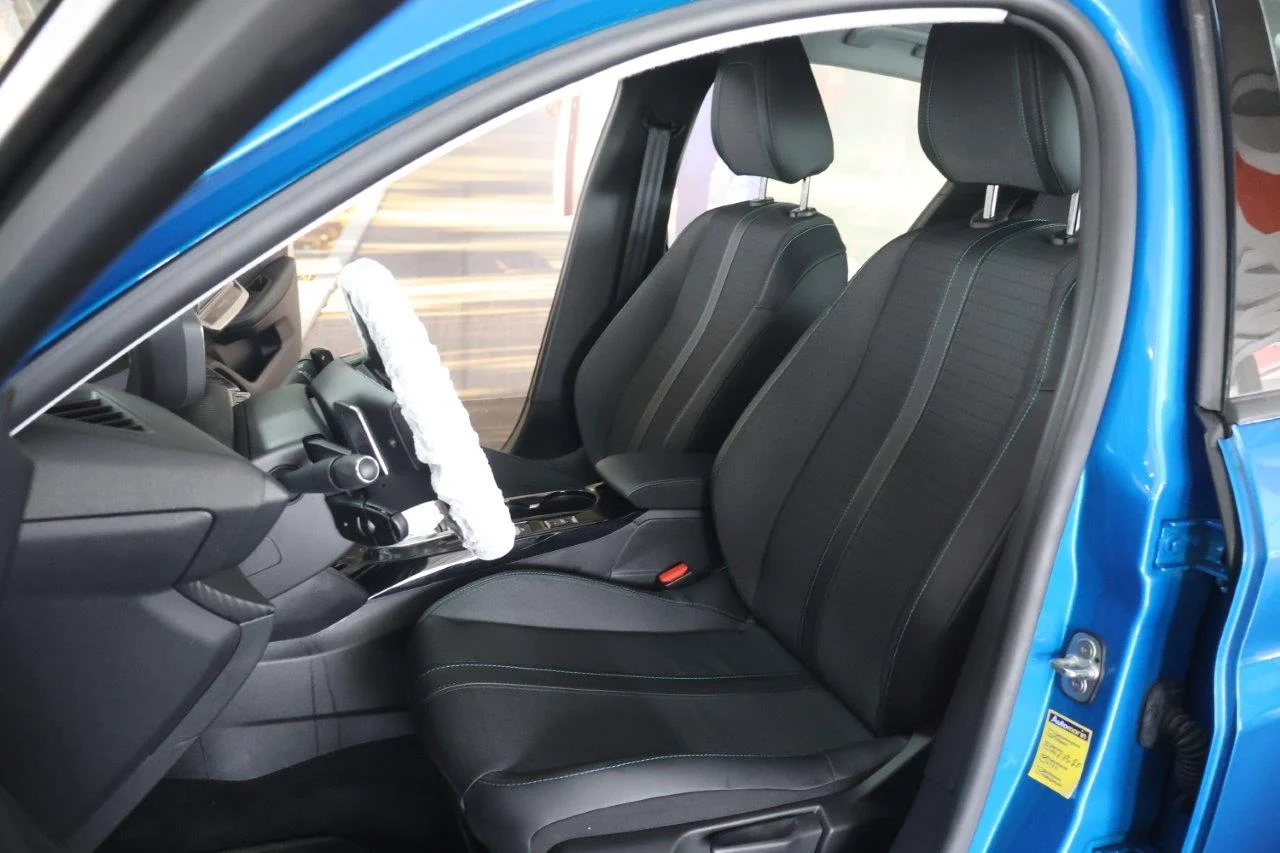Peugeot 208 - View model 26
