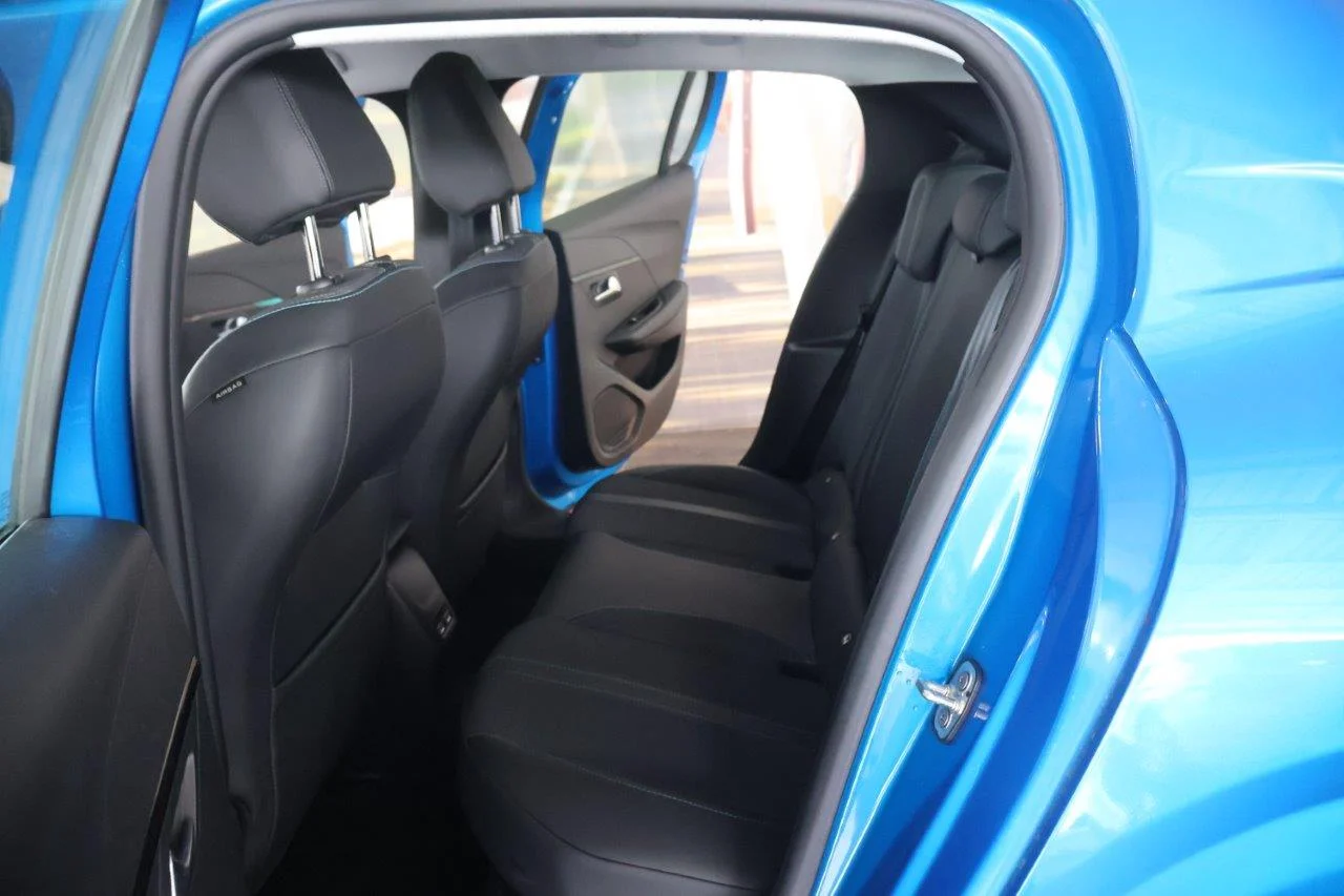 Peugeot 208 - View model 29