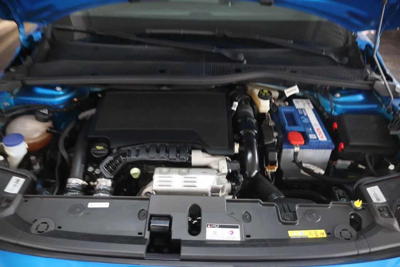 Peugeot 208 - View model 34