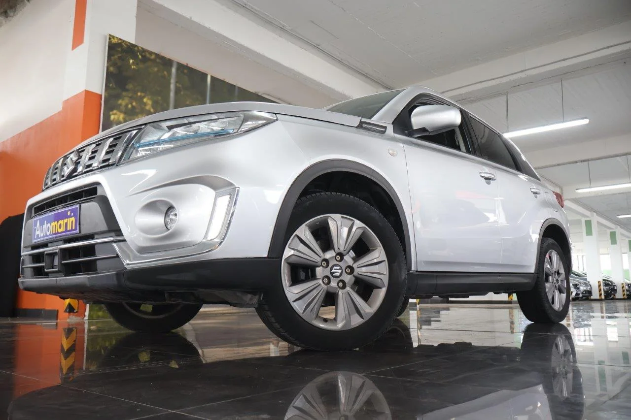 View 2 - Suzuki Vitara - 2023