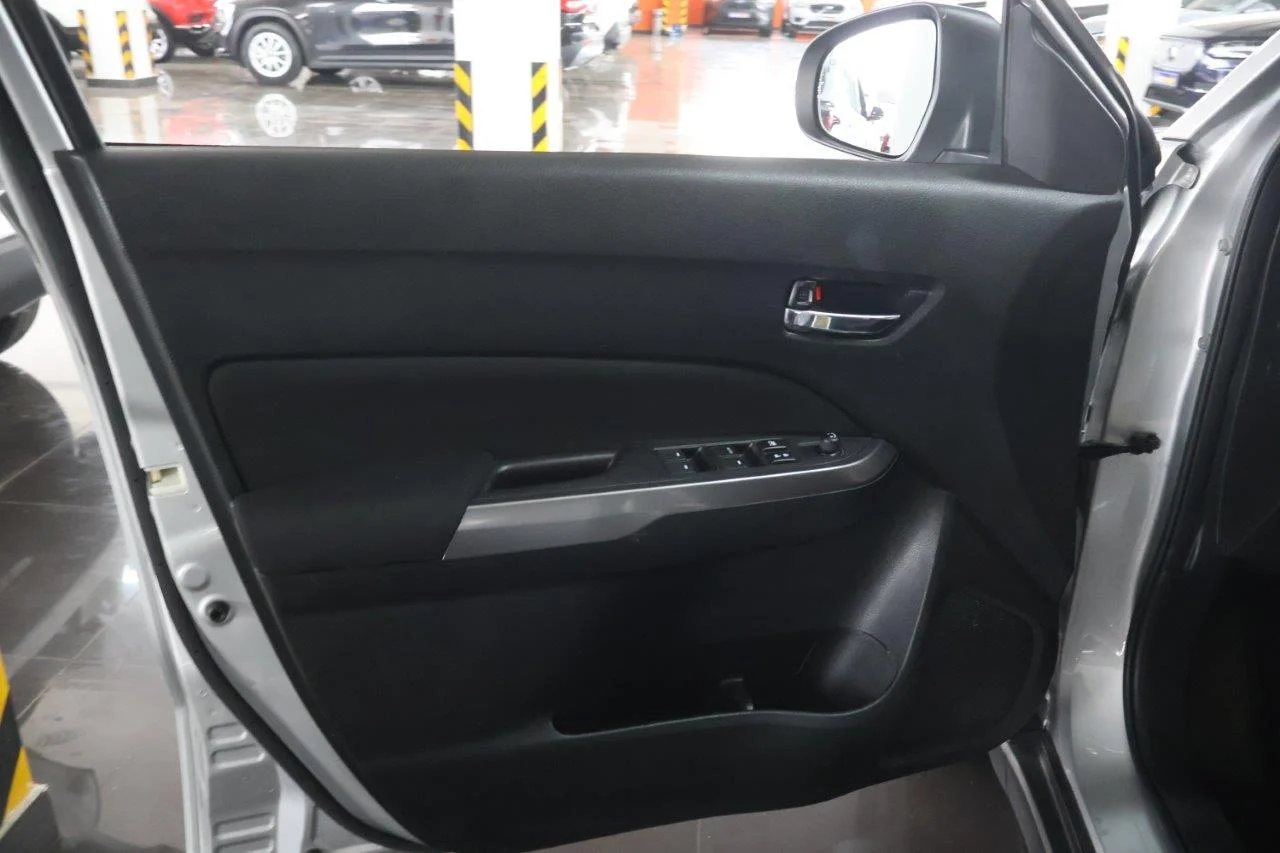Suzuki Vitara - View model 24