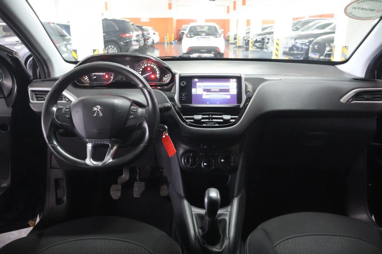 Peugeot 208 - View model 20