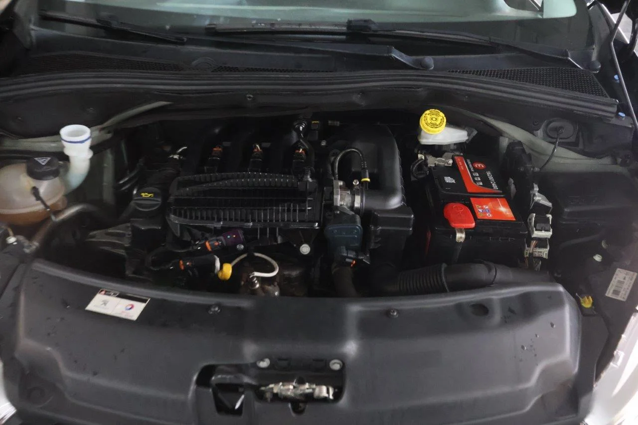 Peugeot 208 - View model 35