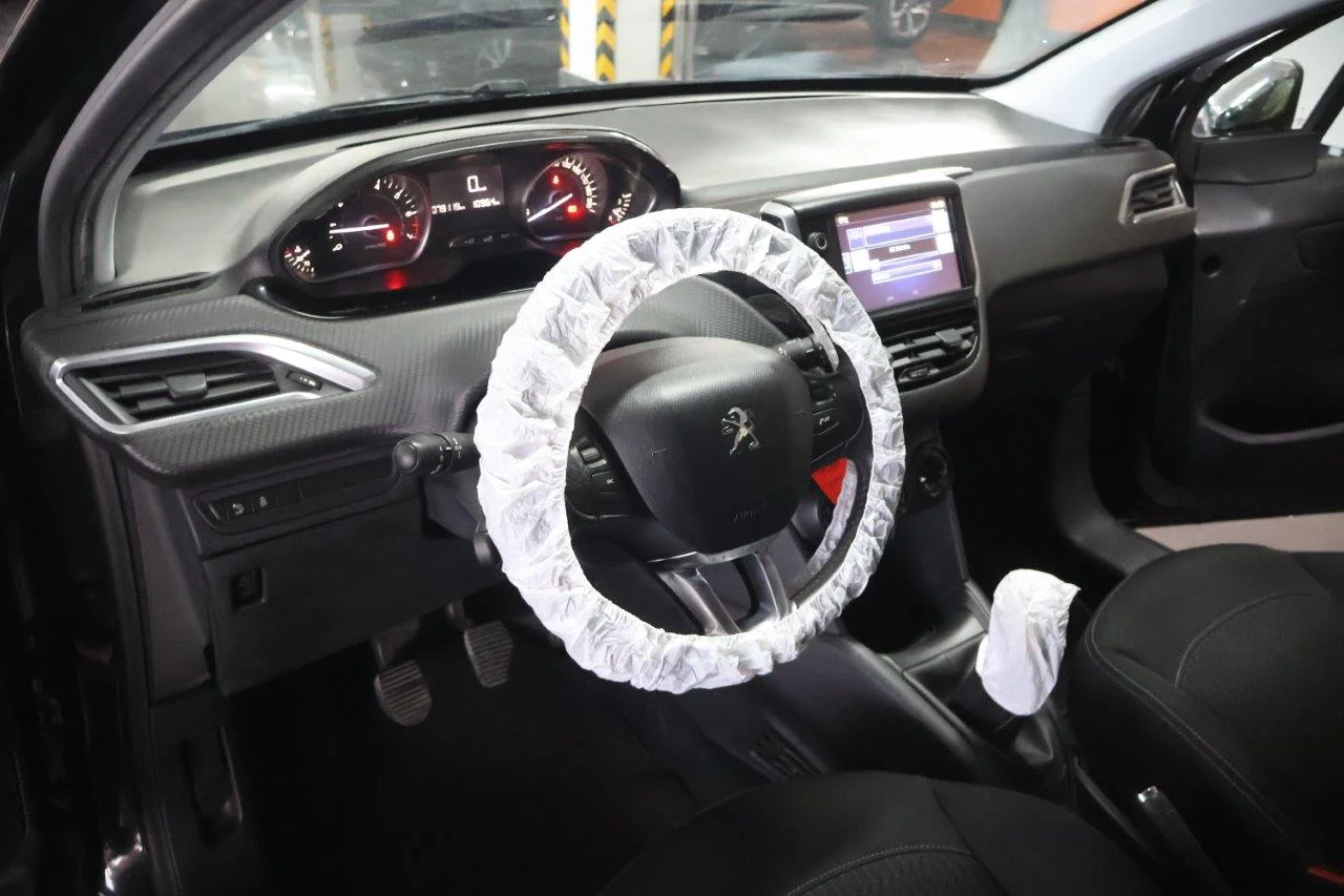 Peugeot 208 - View model 36