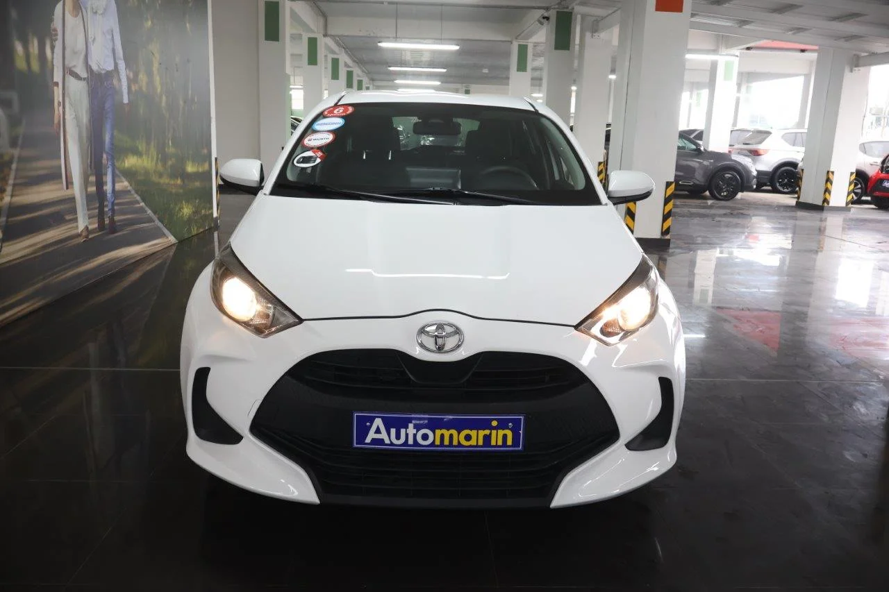 View 3 - Toyota Yaris - 2021